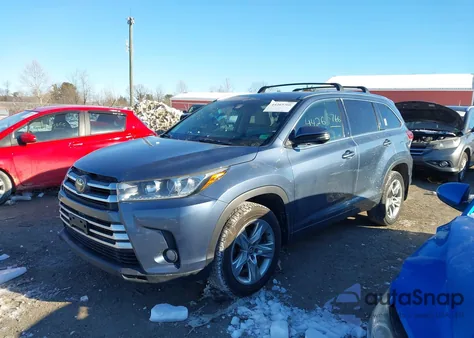 2017 Toyota Highlander Limited z USA, uszkodzony, nr VIN 5TDDZRFH4HS477967